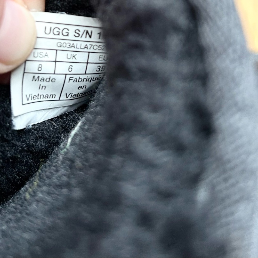 UGG Classic Weather Short Boots - Picture 3 of 5